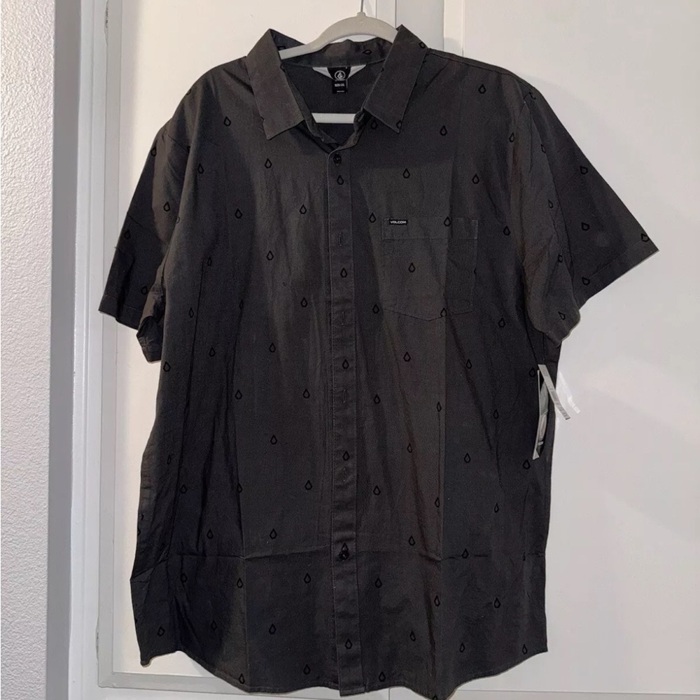 Volcom Dark Grey Casual Button Down Shirt Relaxed Fit Men’s XXL NWT